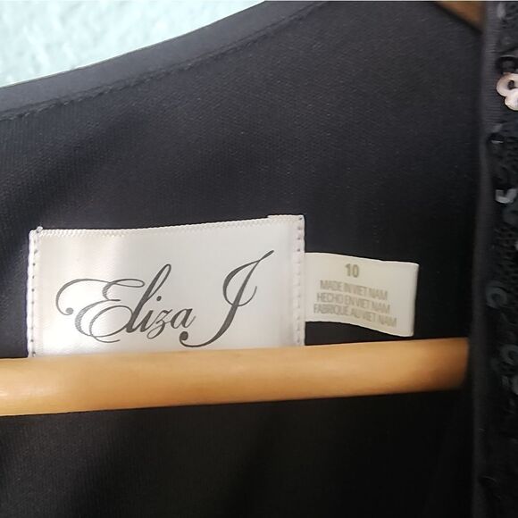 Eliza J sequin faux wrap dress festive new without tags - Picture 3 of 12